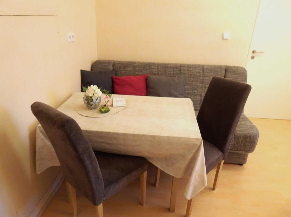 Ferienwohnung Helbig Tatzschwitz Bagian luar foto
